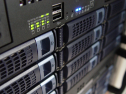 SSD Hosting vs HDD Hosting: How to Speed Up Your Website